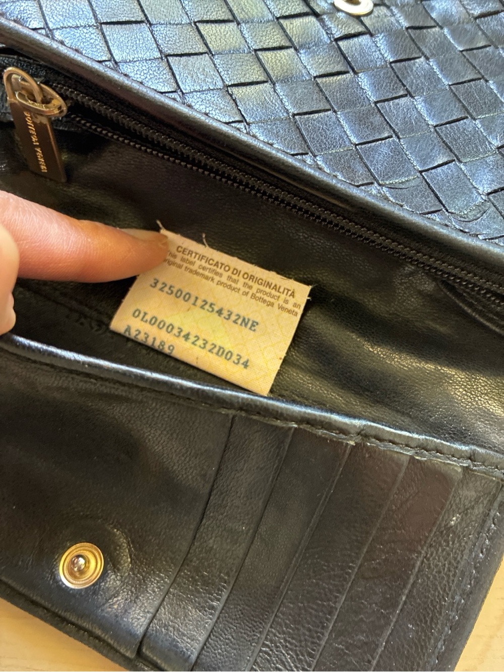 Bottega Veneta Vintage Black Intrecciato Leather Snap Wallet - Picture 4 of 8